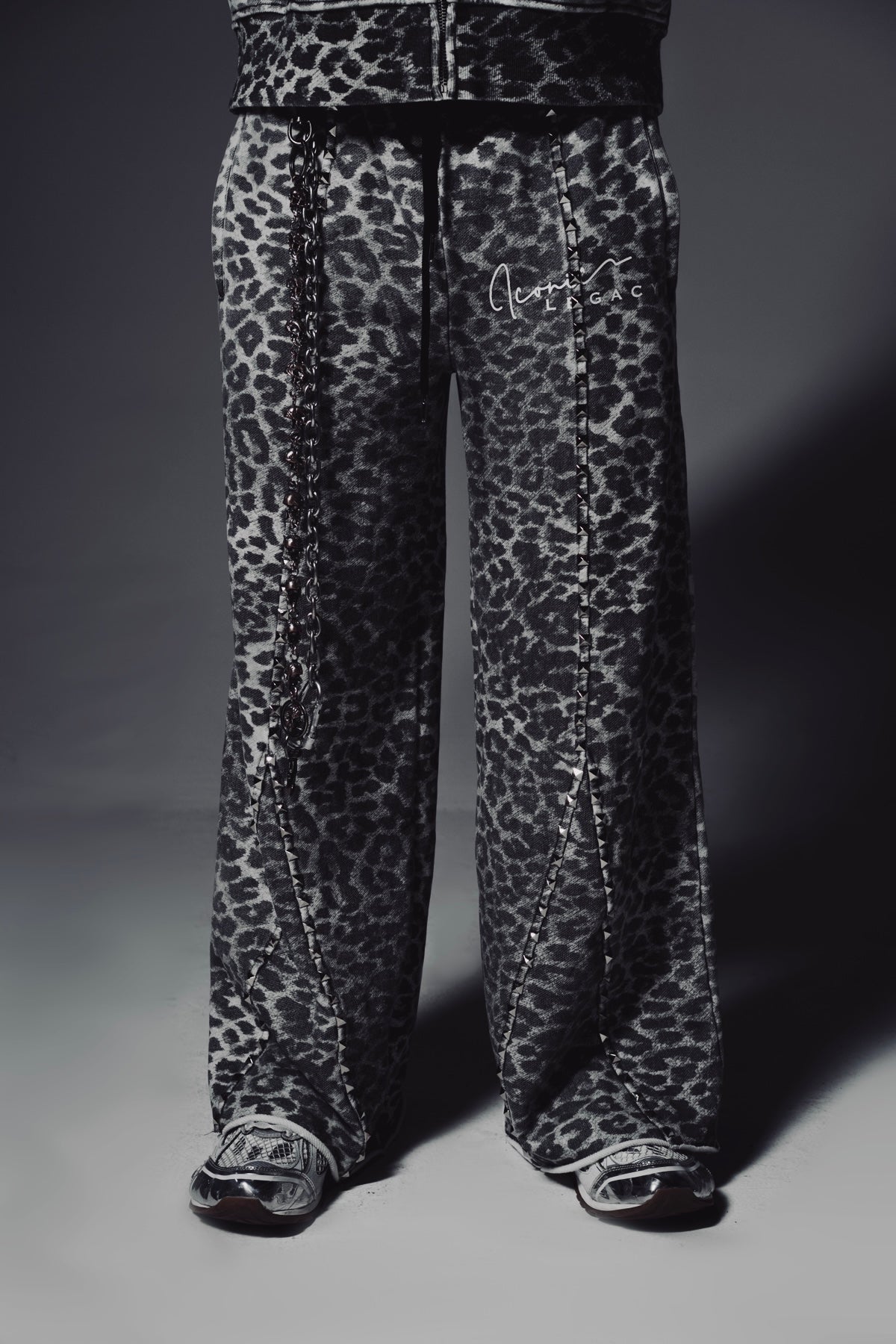 G.O.T.M SWEAT PANTS